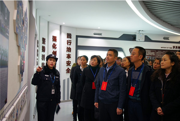 微信圖片_20181121145345.jpg 微信圖片_20181121145345.jpg